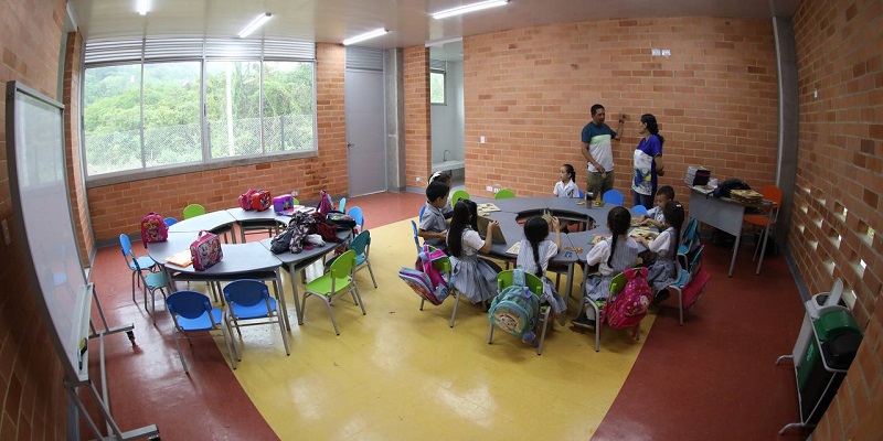 Al servicio de toda la comunidad educativa nuevo colegio en Útica