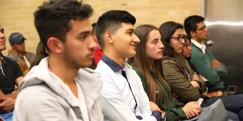 Más de 300 jóvenes hicieron parte del Conversatorio Cundinamarca Más Profesional



