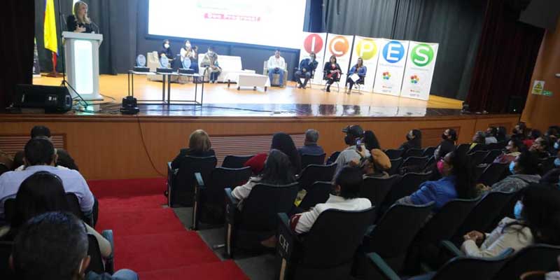 Homenaje a las mujeres campesinas que trabajan por sus territorios


