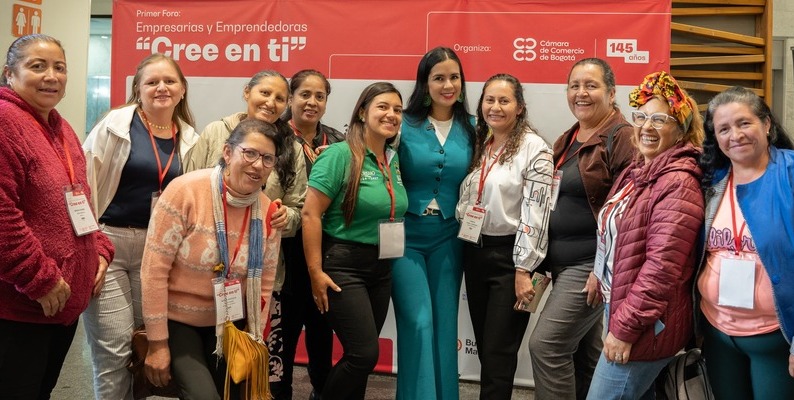 Gestora social de Cundinamarca inspira a empresarias y emprendedoras en el primer foro "Cree en ti"

